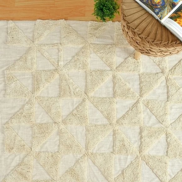 Triangle square throw tassles, cotton, off-white, 60x50 inches - Picture 5 of 7